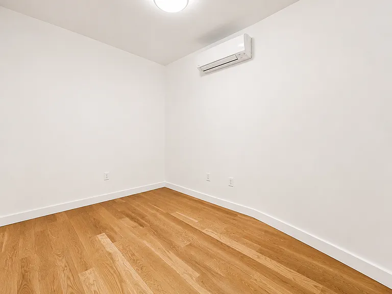 524 W 134th St #12 — Photo 7
