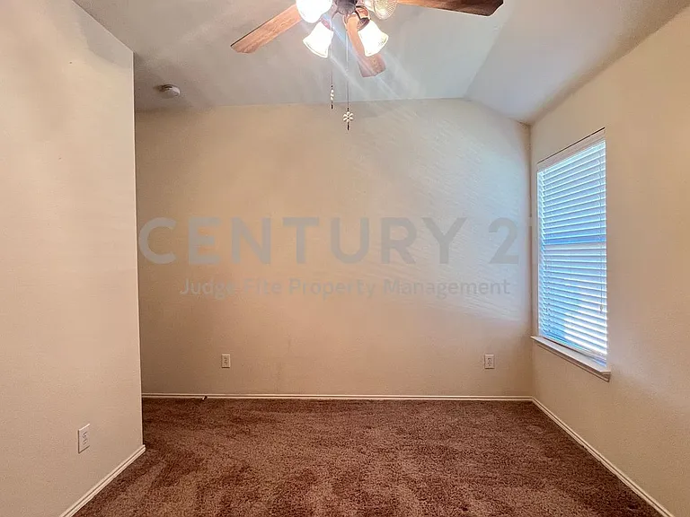 2049 Helmoken Falls Dr — Photo 10