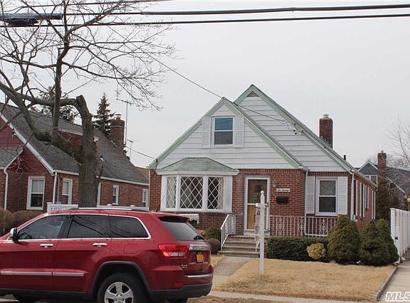 2nd image of 220 Semton Blvd