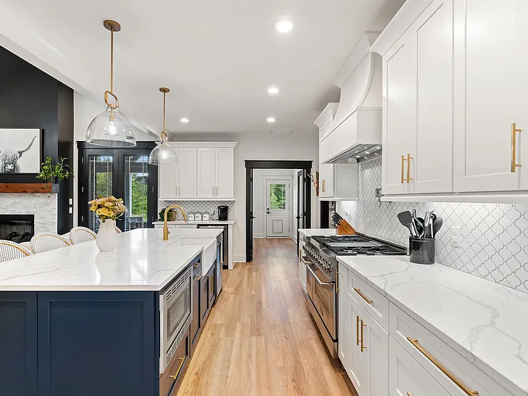 4700 Bisbee Dr — Photo 32