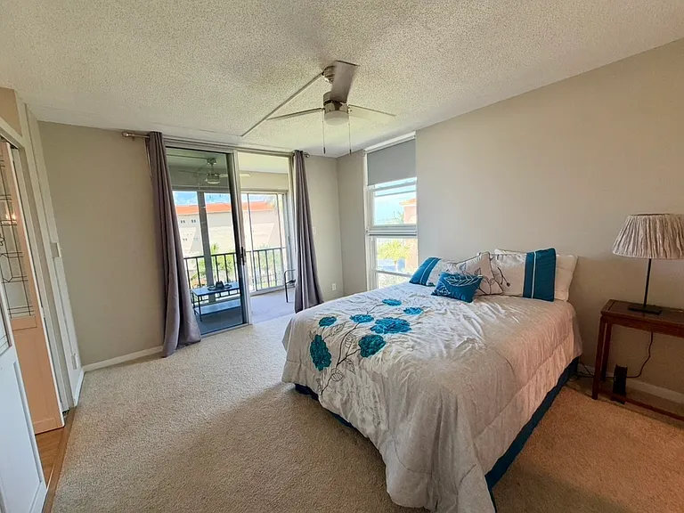 7400 Sun Island Dr #401 — Photo 11