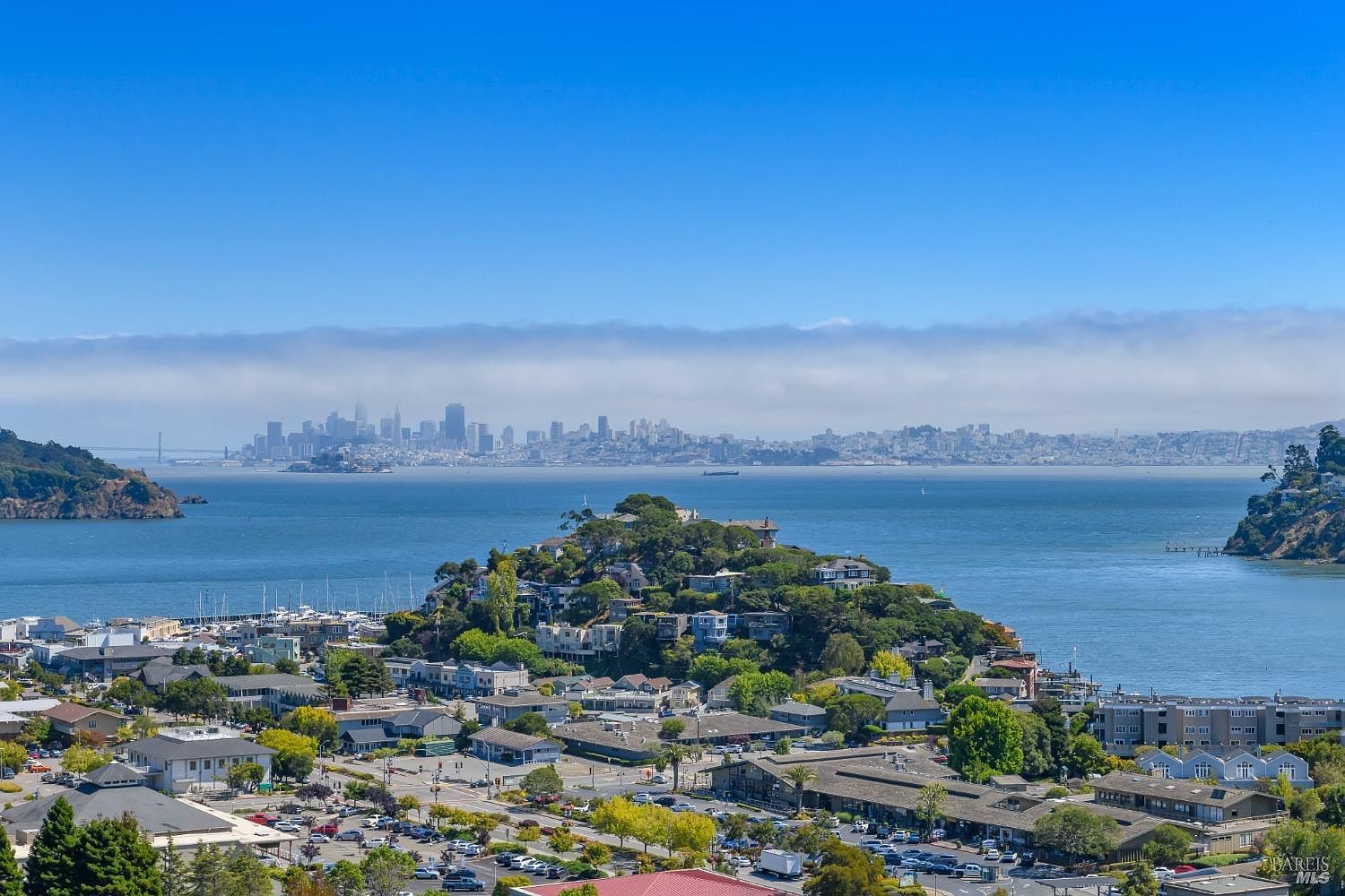 45 Corinthian Ct APT 22, Belvedere Tiburon, CA 94920 MLS 323905226