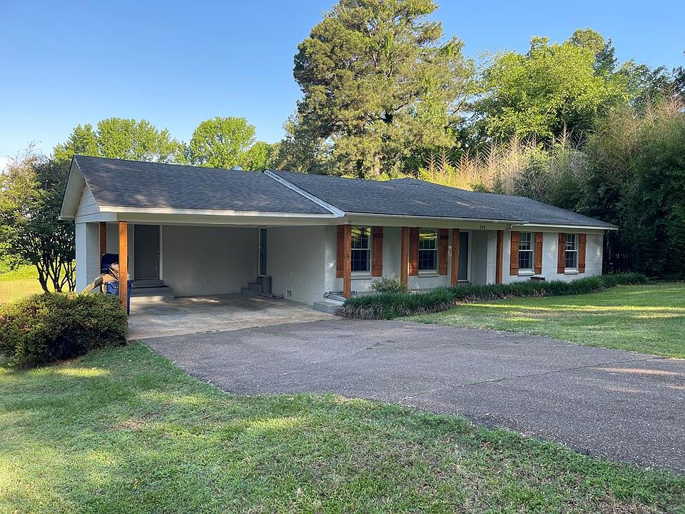 1st image of 215 Pine Lane Dr