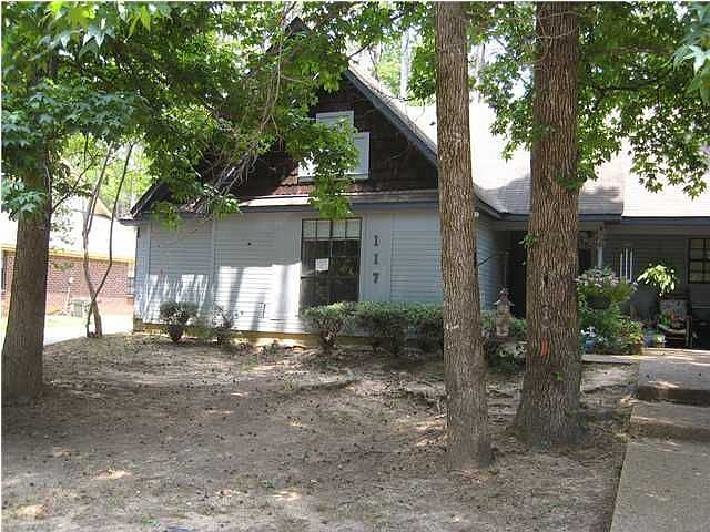 1st image of 117 Bent Creek Cir N