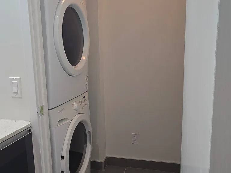 20 Gladstone Ave #502 — Photo 27