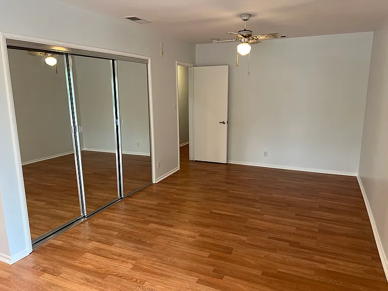 11160 Greenlawn Ave — Photo 16