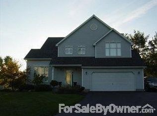 2426 Parkville Pl, Niskayuna, NY 12309