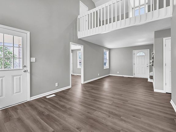 3rd image of 123 Cunningham Pl