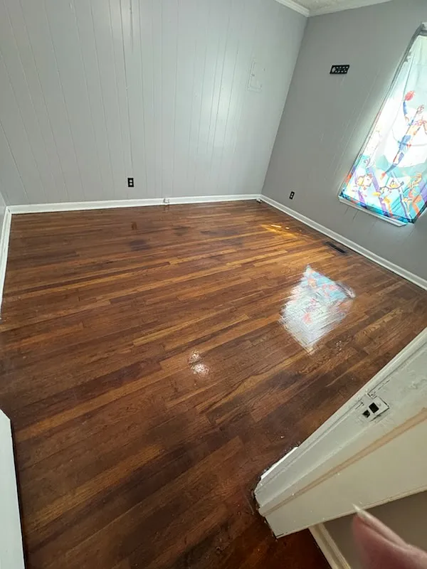 3 bed, 2111 sqft, $1,200 — Photo 4