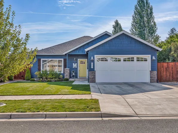 617 Tivoli Dr, Medford, OR 97501