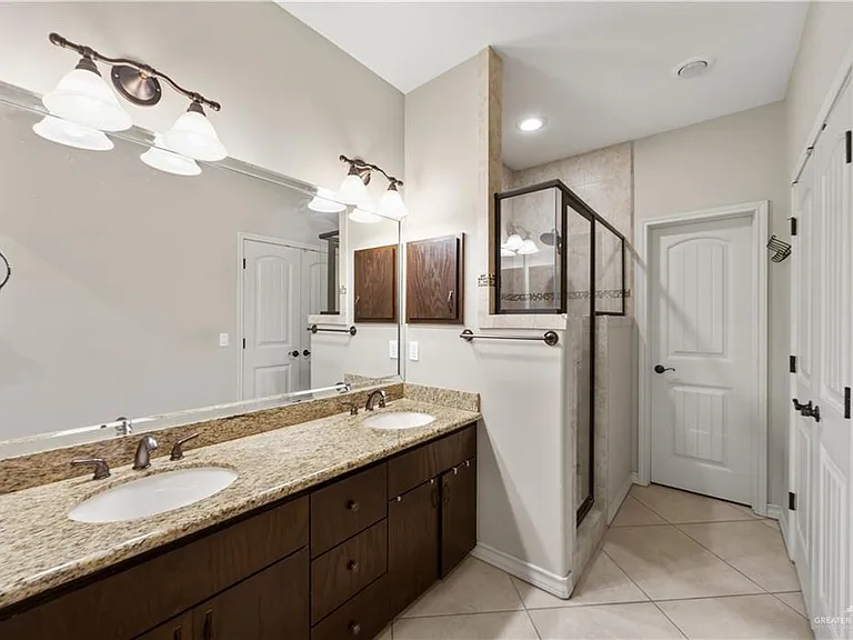 1807 S Villa Real Dr — Photo 14