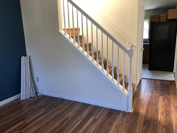 3rd image of 21031 Garden Ln