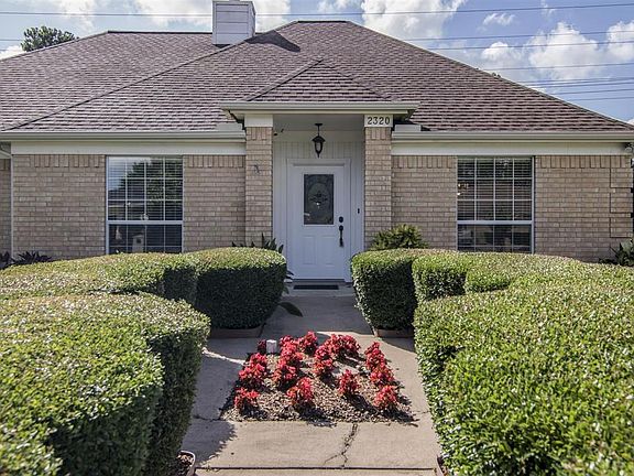 3rd image of 2320 Country Club Dr