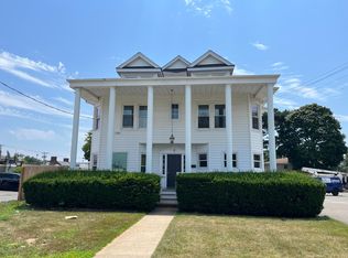 7 Pulaski Rd #1, East Northport, NY 11731