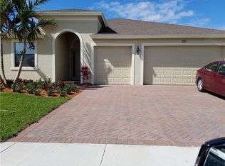 1115 N Verona Trace Dr, Vero Beach, FL 32966