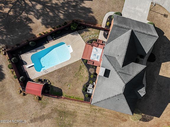 2nd image of 3900 Timberlake Drive