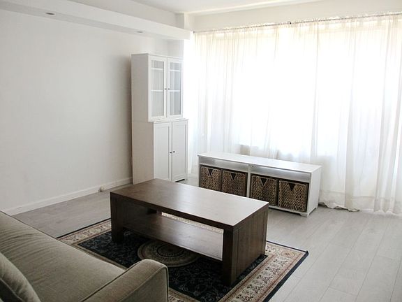 3rd image of 10740 Queens Blvd APT 5C