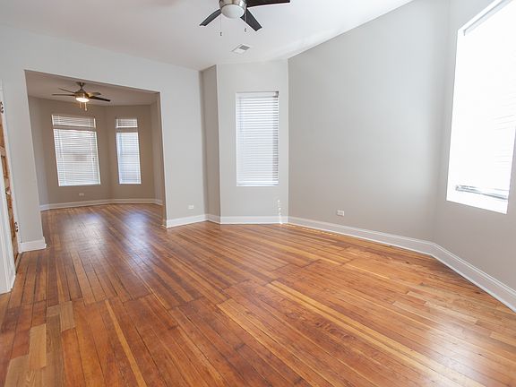 4th image of 2628 N Whipple St #1