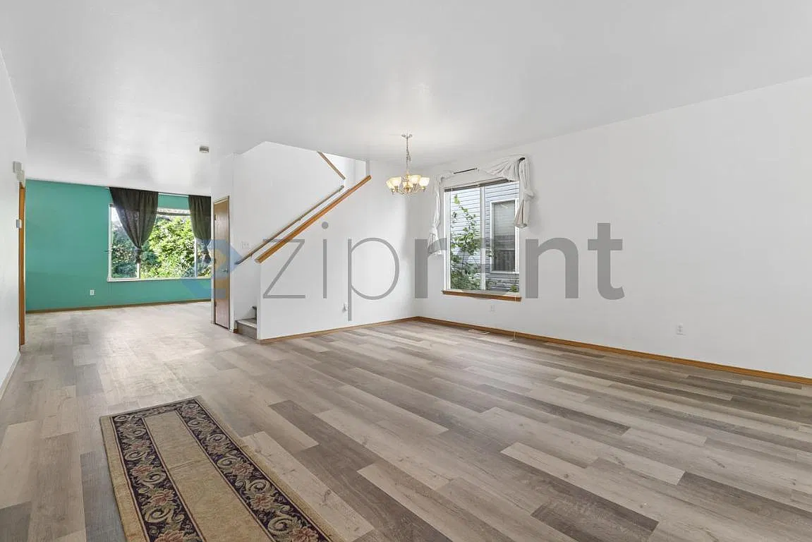 3 bed, 2.5 bath, 2398 sqft, $3,600 — Photo 4