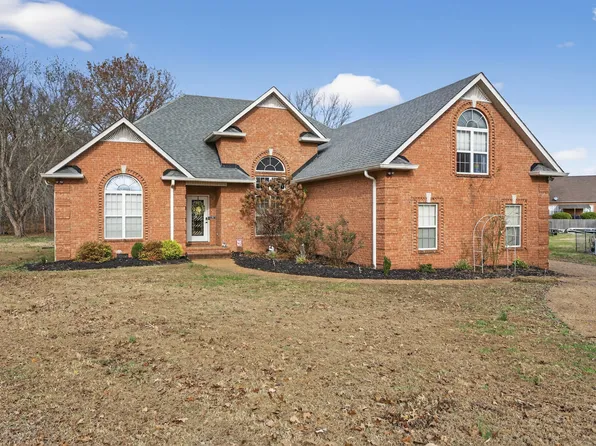 716 Scarlett Pl, Lebanon, TN 37087