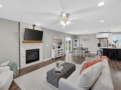 603 Elm Ct, Dallas Center, IA, 50063