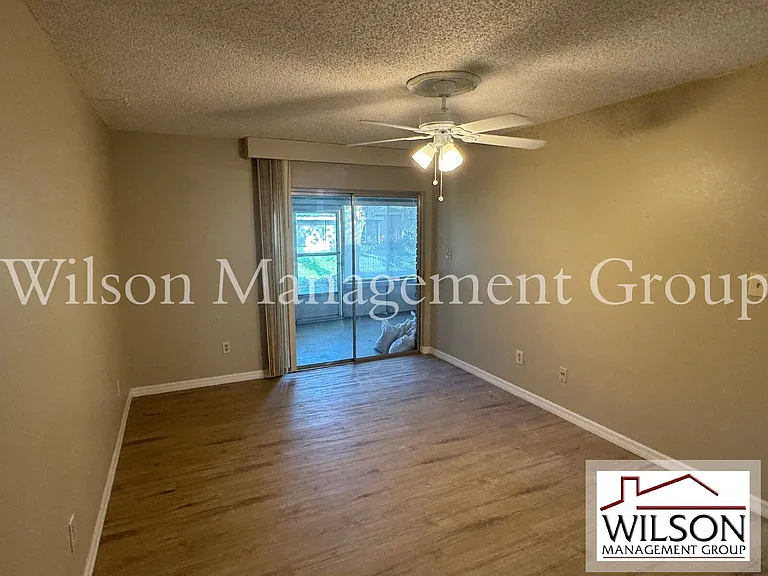 1241 Heritage Ln — Photo 12