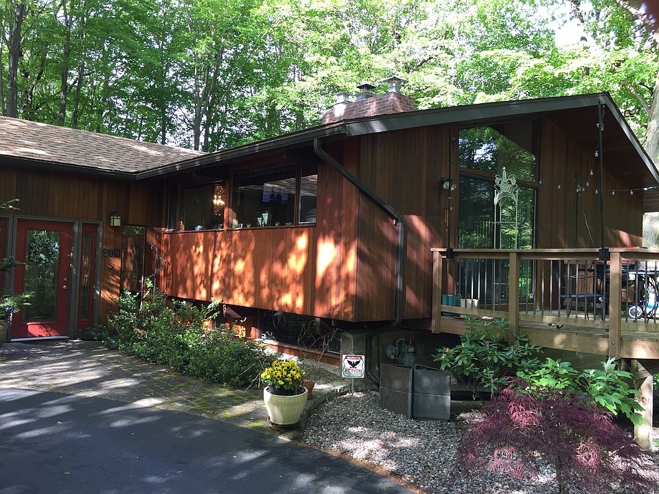 1st image of 314 Brooksboro Dr