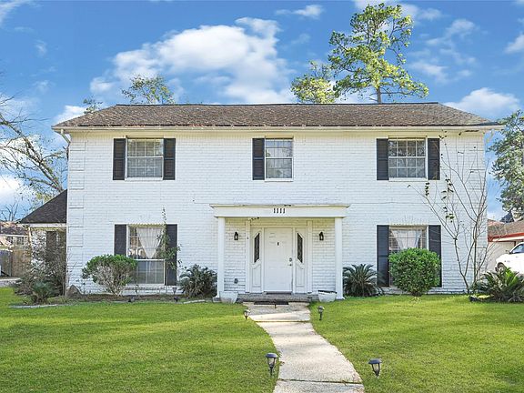 3rd image of 1111 Belaya Ln