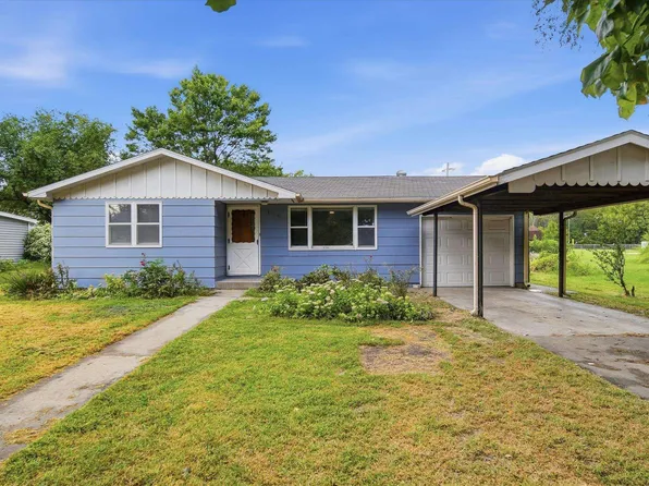 169 Wabaunsee Ave, Harveyville, KS 66431