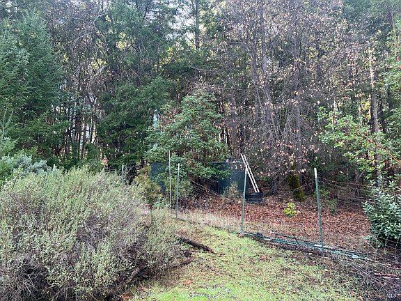 4th image of 720 Davidson Lane