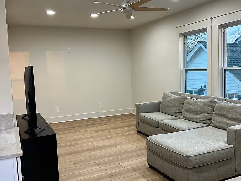4765 Logan Rd — Photo 8