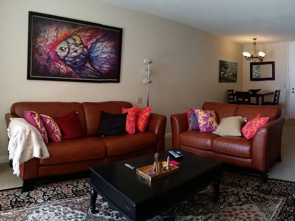 Very comfortable livingroom with view