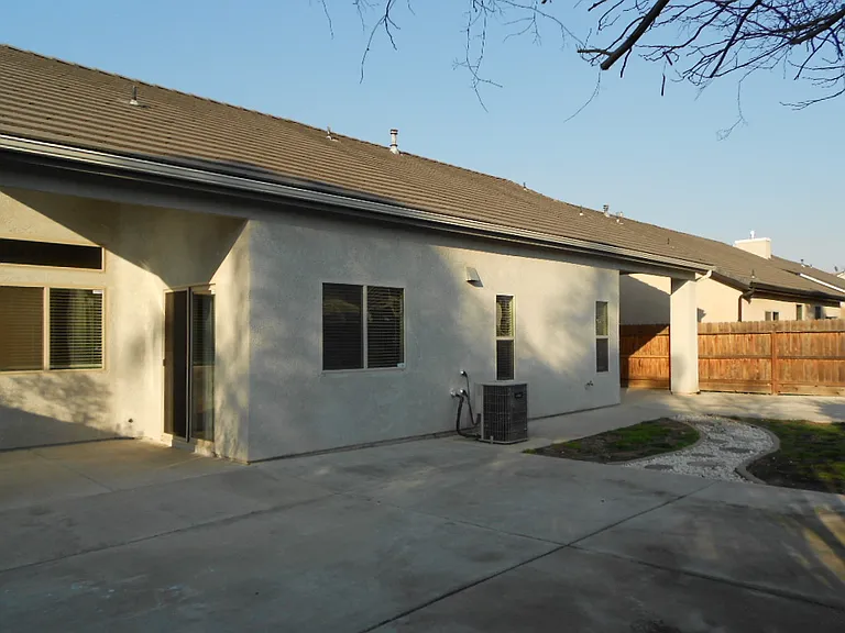 2941 E Decatur Ave — Photo 12