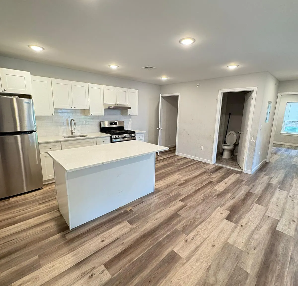 41 Godwin Ave — Photo 3