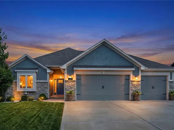 8126 NW 90th Ter, Kansas City, MO 64153