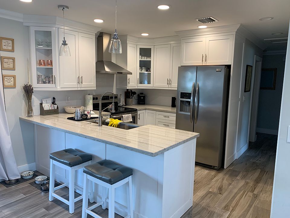 2nd image of 5057 SW 95th Ave