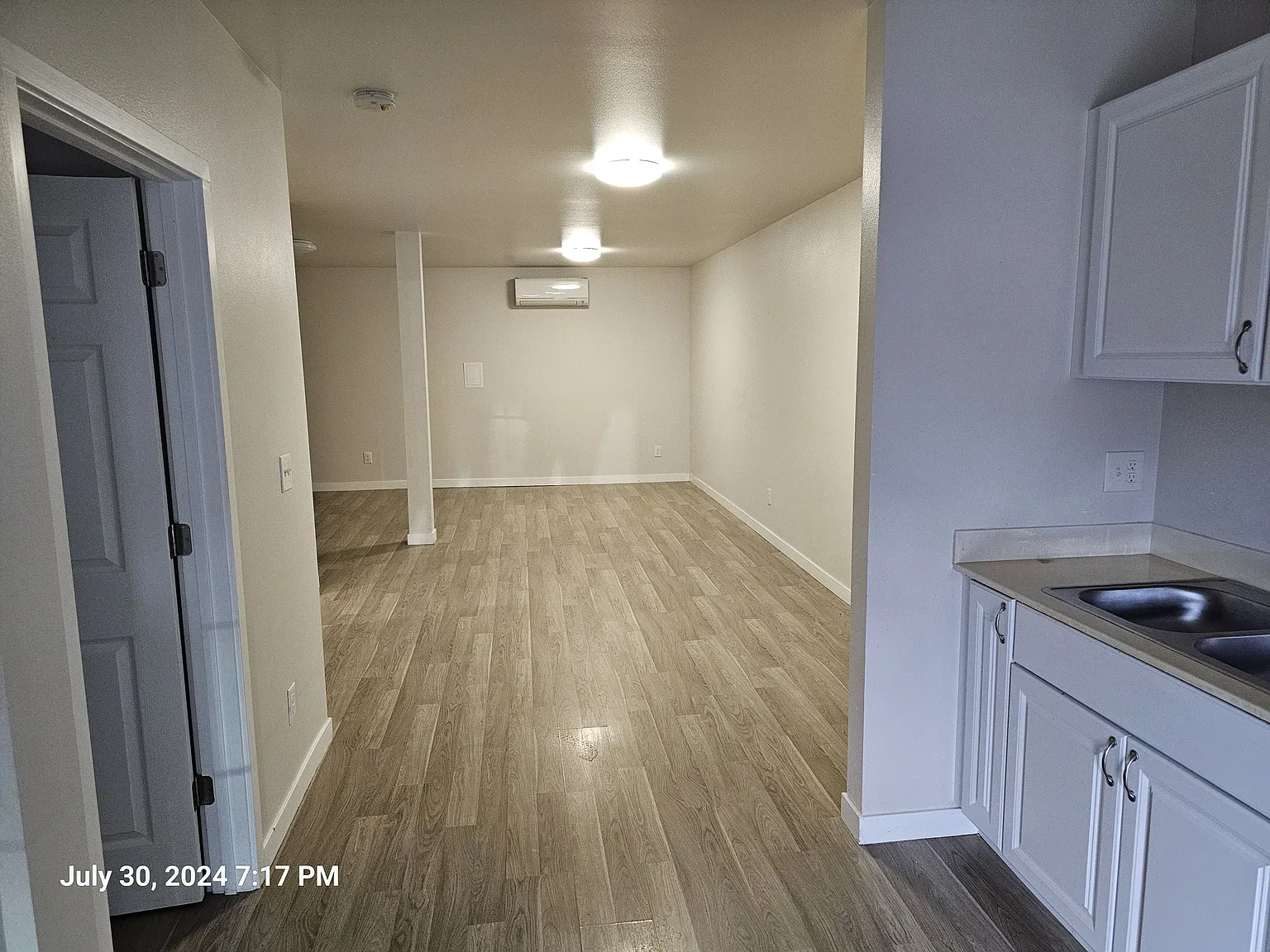 1 bed, 840 sqft, $1,850 — Photo 3