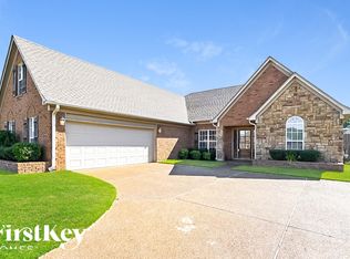 1830 Manor Place Dr, Hernando, MS 38632