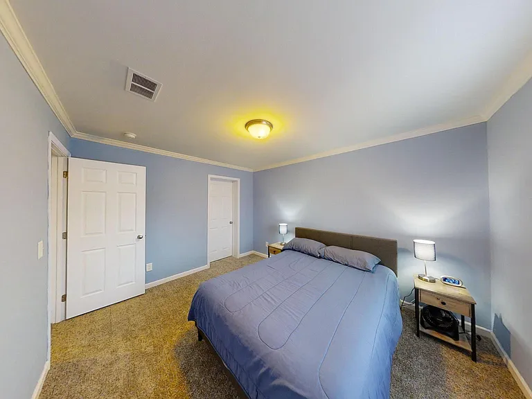 690 Hemlock Loop — Photo 4