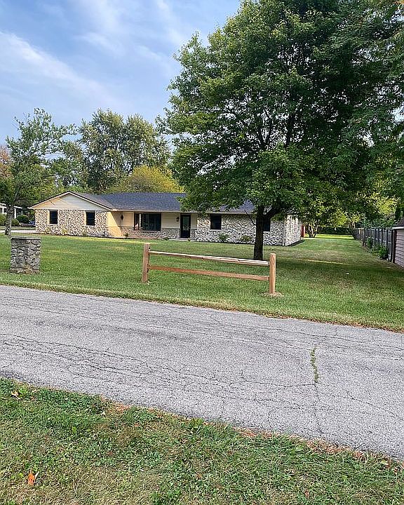 1st image of 3601 W Pettigrew Dr