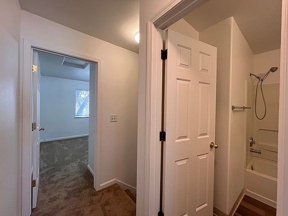 3rd image of 595 Sunny Ln Unit D
