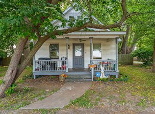 1219 8th St, Lincoln, IL 62656