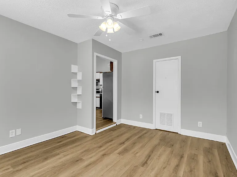 123 Peachtree Dr — Photo 14