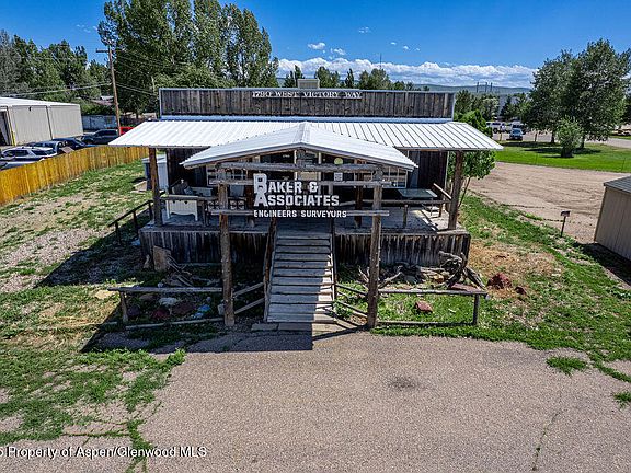 2nd image of 1790 W Victory Way