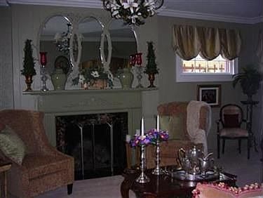2nd image of 1080 Sylvan Ave