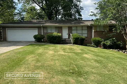 957 Hickory Cir Photo 1