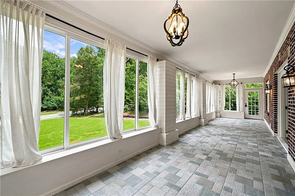 4 bed, 3.5 bath, 3280 sqft, $4,500 — Photo 4