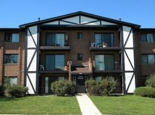 16610 Theresa Ln APT 202, Tinley Park, IL 60477