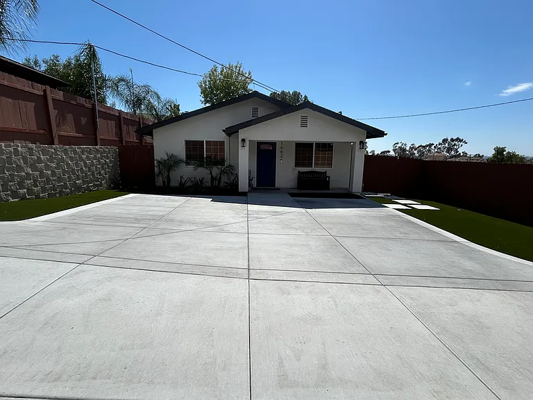1662 Republic St — Photo 9