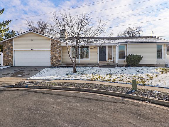 4th image of 1492 E Sandy Hills Dr